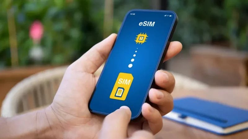 تقنية eSIM: ما هي؟ وكيف تقوم بتفعيلها على هاتفك؟ دليل شامل 2025